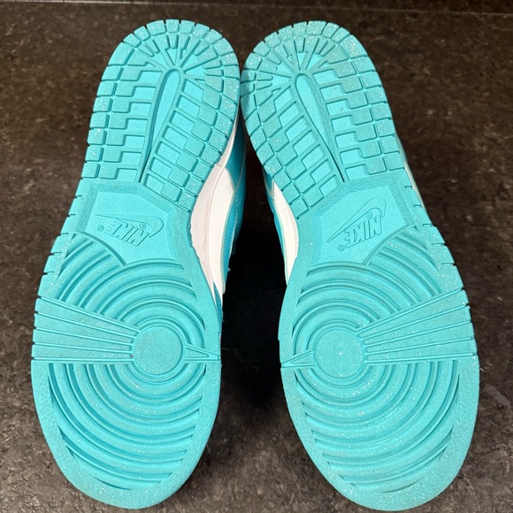 Nike Teal Low Dunks - Size 8 - Picture 7 of 7